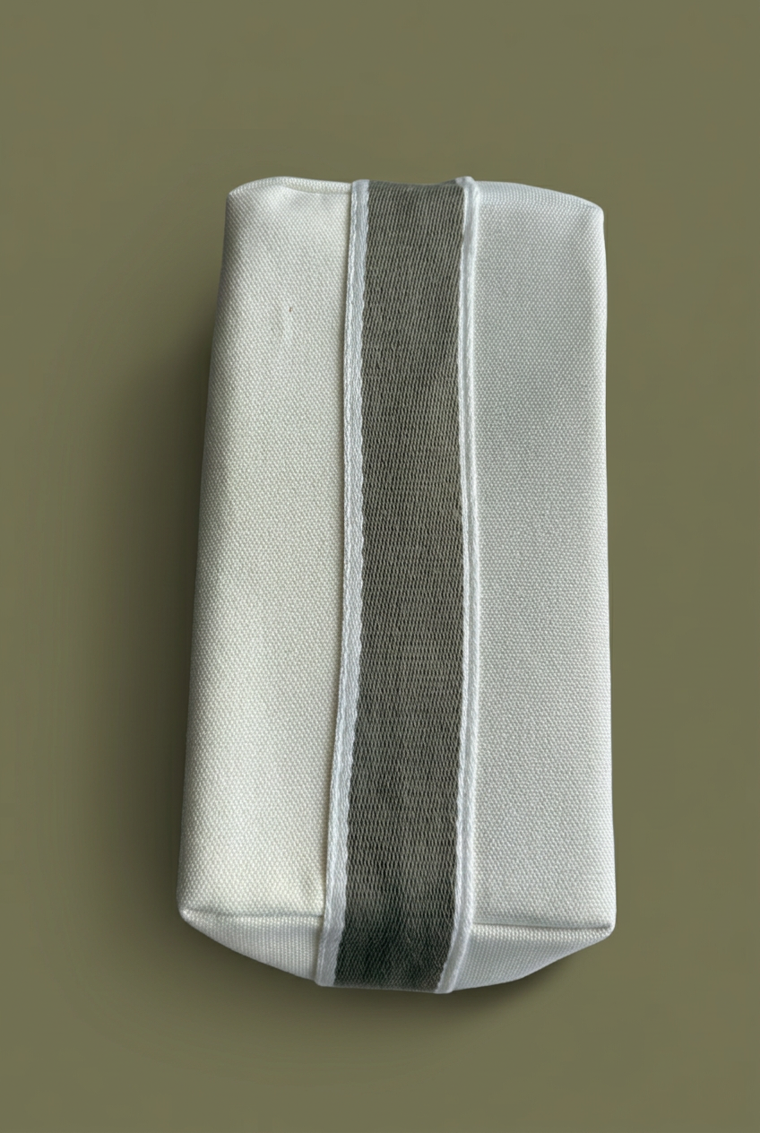 Bag side with olive background